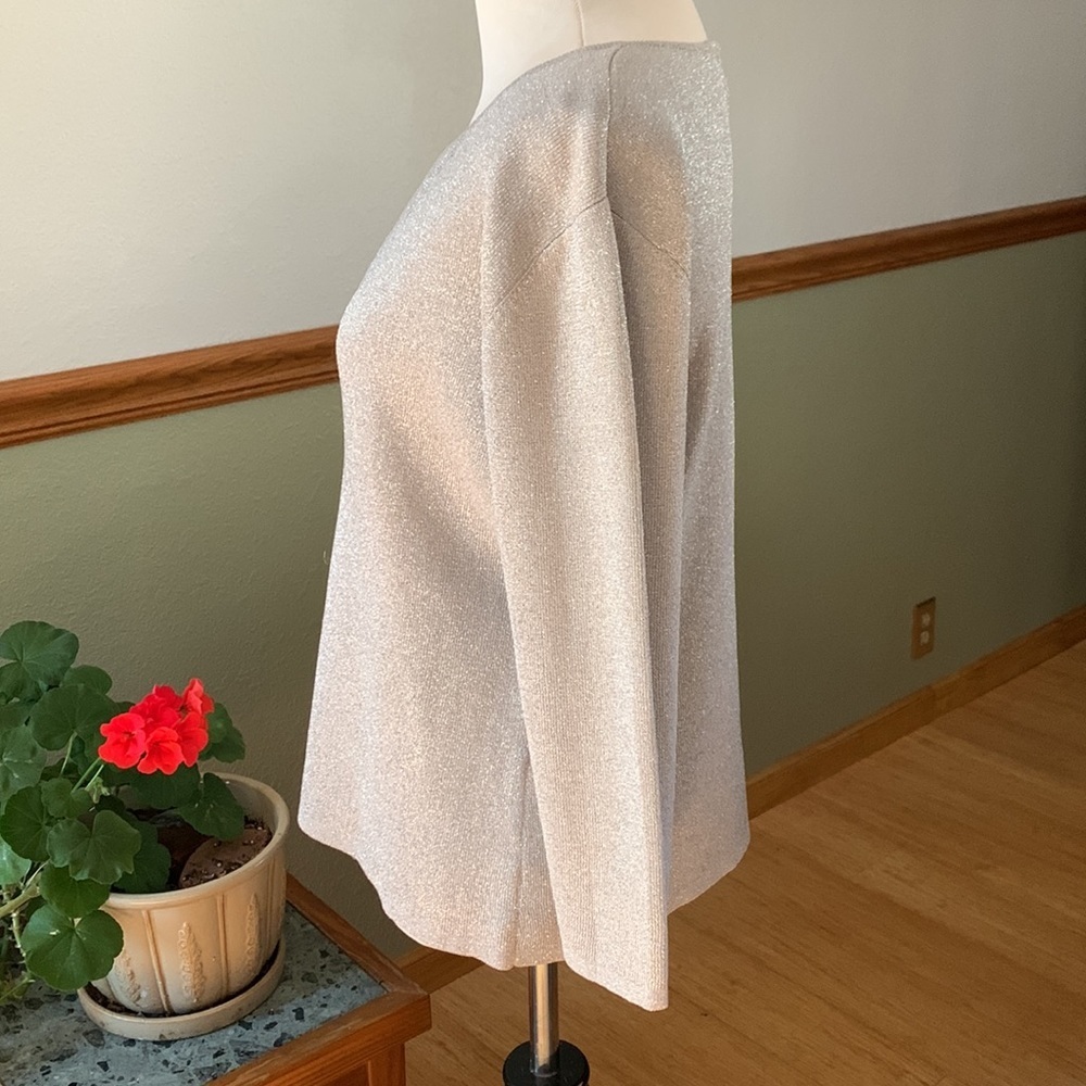 Joseph A. Silver metallic stretch 3/4 sleeve top Large - Picture 5 of 8